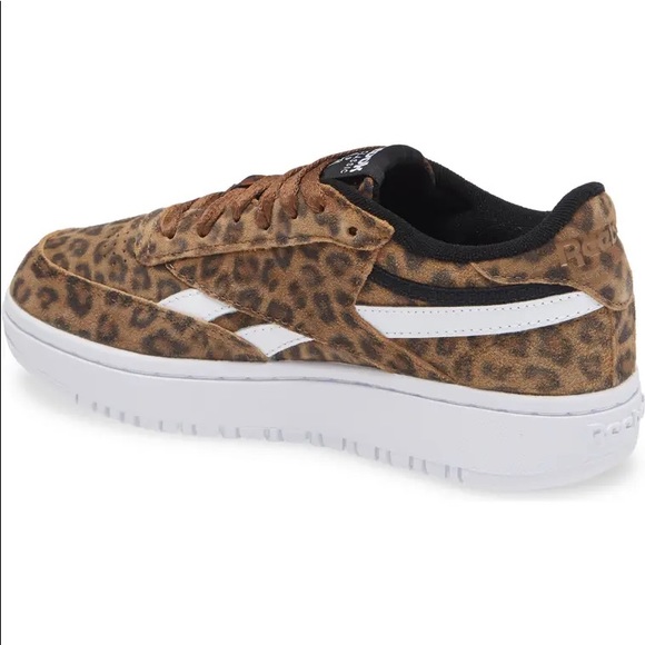 NWT Reebok Classic Leopard Platform Sneaker Shoes - Picture 2 of 4